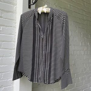 Ann Taylor XS Petite Blouse